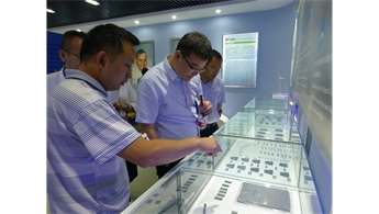 自治区办公厅信息处石春光调研天和磁材